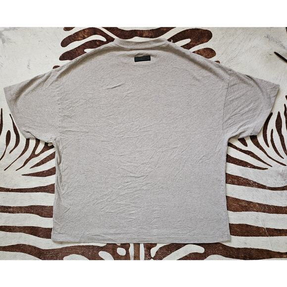 Essentials Fear Of God Men's FW'23 S/S Tonal Logo Tee NC3 Core Heather Small - Picture 1 of 7